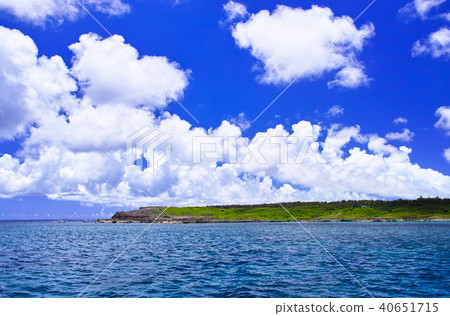 宮古島的宮古島。從海看到的Irabu島天鵝 宮古島的宮古島。從海看到的Irabu島天鵝 40651715