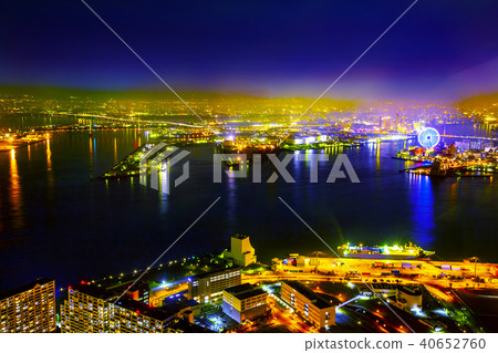 Fantastic Night City Ferris Wheel and Sea 40652760