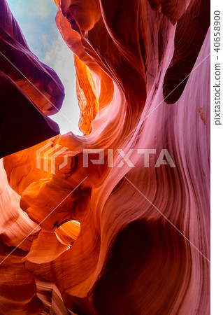 Lower Antelope Canyon Lower Antelope Canyon 40658900