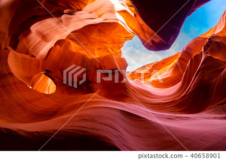 Lower Antelope Canyon Lower Antelope Canyon 40658901