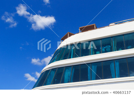 5.7千噸豪華班輪 5.7千噸豪華班輪 40663137