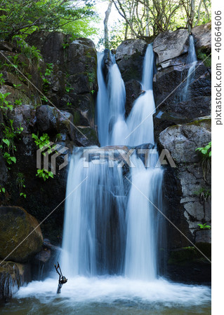 Waterfall 40664606