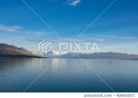 蒂阿瑙湖反映 蒂阿瑙湖反映 40668801