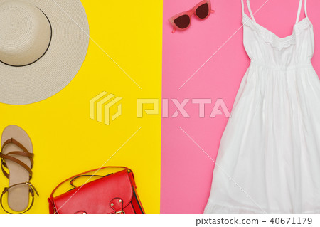 White sundress, red handbag, brown shoes 40671179