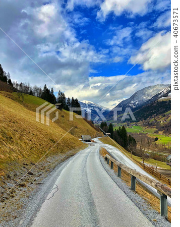Spring landscape between Bad Hofgastein Spring landscape between Bad Hofgastein 40673571