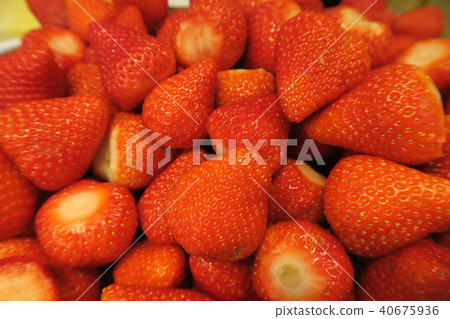 草莓 40675936