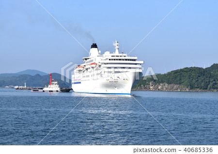 Cruise liner Pashi-Fuku-Binasu Cruise liner Pashi-Fuku-Binasu 40685336