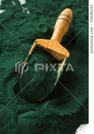 Organic spirulina powder 40686293
