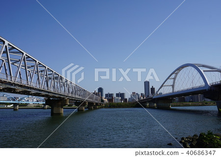 Osaka Kamogawa Mihashi (Nagabashi, Hankyu Senri, Long Pattern Joint Bridge) 40686347