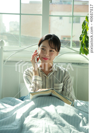 Young woman Young woman 40687817