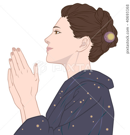 Female gray in a yukata putting her hands together 40693168