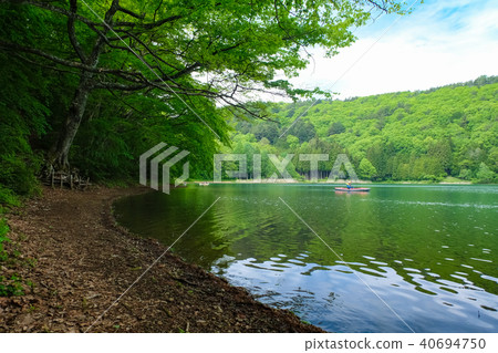 Shita lake 40694750