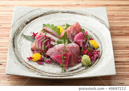 黃尾魚生魚片 黃尾魚生魚片 40697212