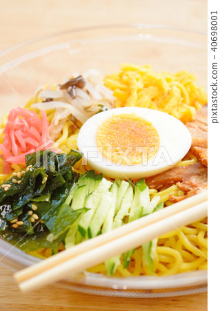 Delicious chilled chicken 40698001