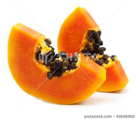 slices of sweet papaya 40698800