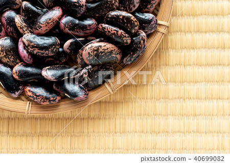 Flower bean honey 40699082