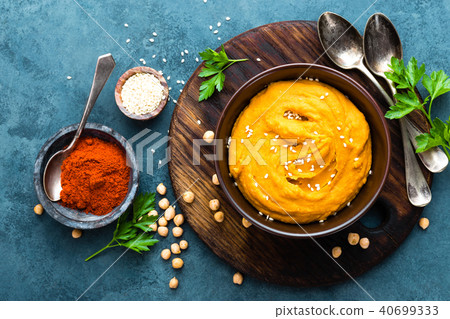 Hummus. Fresh homemade hummus with paprika 40699333