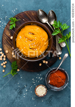 Hummus. Fresh homemade hummus with paprika 40699334