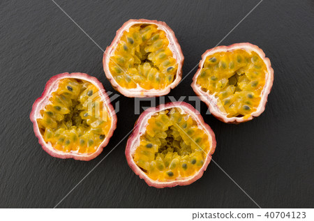 passion fruit  40704123