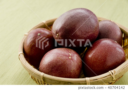 passion fruit  40704142