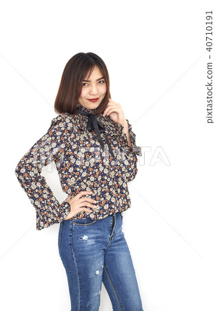 attractive asian women short hair 40710191