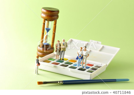 Overpainting life in many colors 40711846