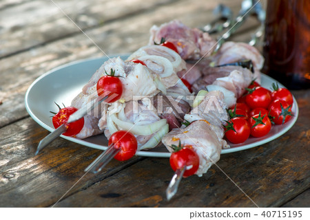 appetizing meat shish kebab lies on the table appetizing meat shish kebab lies on the table 40715195