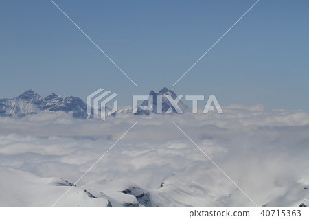 ice mountains peak middle clouds clear blue bright ice mountains peak middle clouds clear blue bright 40715363