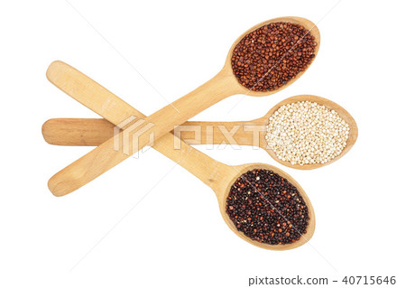 Black red white quinoa seeds in wooden spoon isolated on white background. Top view 40715646