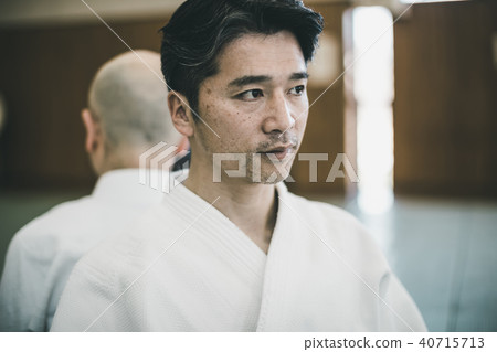 男人 男 男性 40715713