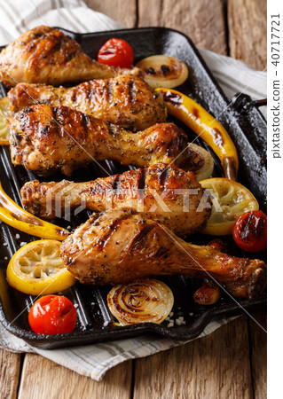 Grilled spicy chicken drumstick legs Grilled spicy chicken drumstick legs 40717721