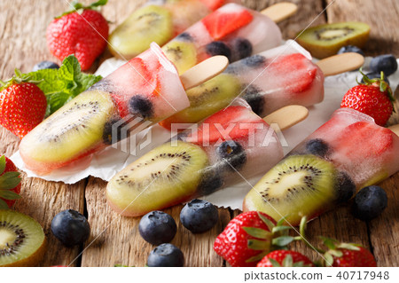 fruit popsicle lollies with berries, fruits 40717948