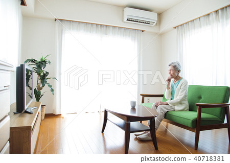 高級女性老人奶奶 40718381