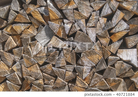 很多柴火 很多柴火 40721884