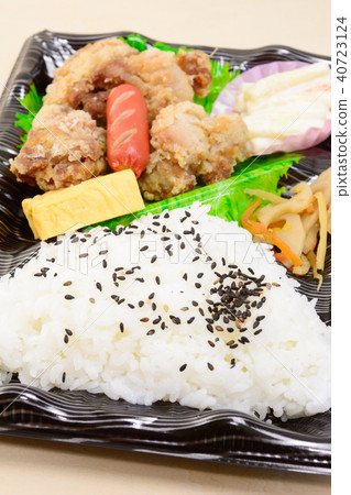 美味的油炸午餐盒 40723124