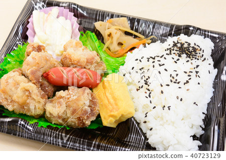 美味的油炸午餐盒 40723129