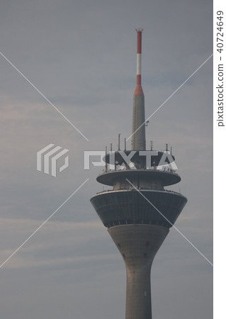 Line Tower Line Tower 40724649