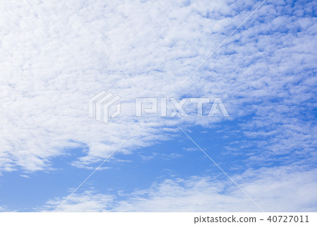 Clouds 40727011