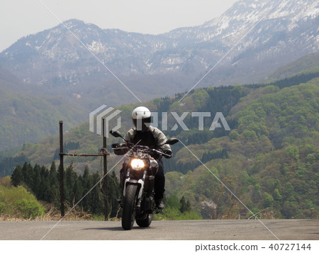 Spring Highlands Touring 40727144