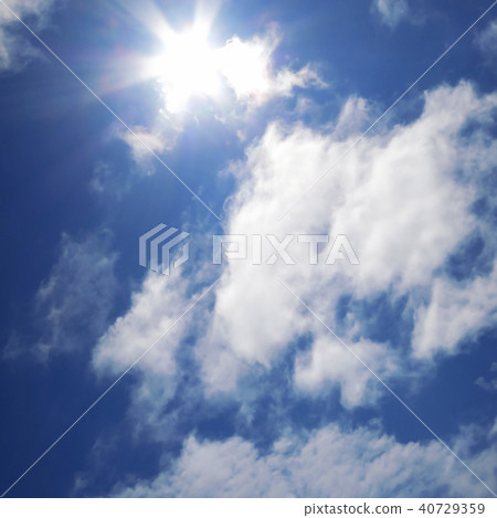 Sunlight and blue sky Sunlight and blue sky 40729359