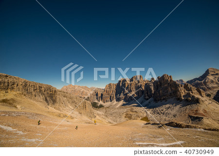 italien dolomites, rifugio lagazuoi, south tyrol italien dolomites, rifugio lagazuoi, south tyrol 40730949