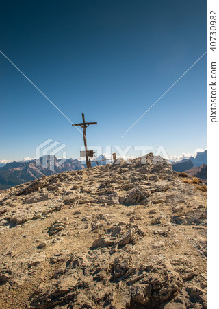lagazuoi, mountain, dolomites 40730982