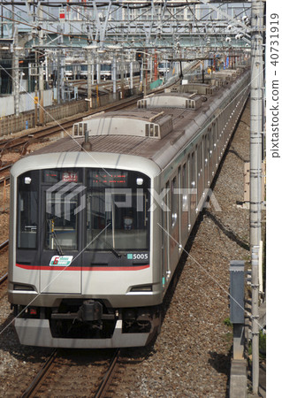 [DT]東急田園都市線5000系列（東武伊勢崎線直達：六門車） 40731919
