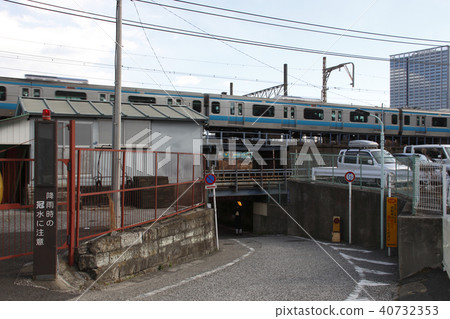 Passing Keihin Tohoku Line and Takanawa Bridge Bridge 40732353