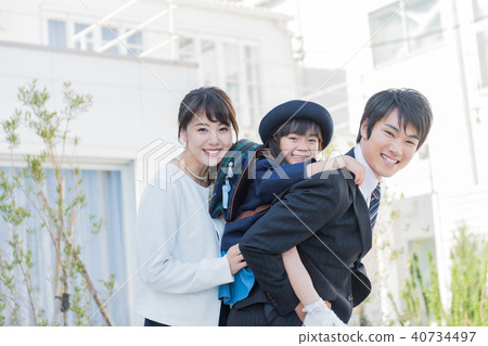 Girl, parent and child, kindergartener, baby boy Girl, parent and child, kindergartener, baby boy 40734497