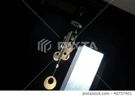 在早晨太陽的棚子光 在早晨太陽的棚子光 40737401
