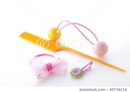 頭髮橡膠，髮夾和梳子 40738216