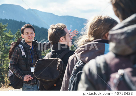 外國人徒步旅行指南 40738428