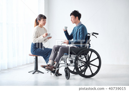 Wheelchair men and women 40739015