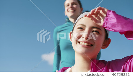 Foreigner Woman Running 40739221